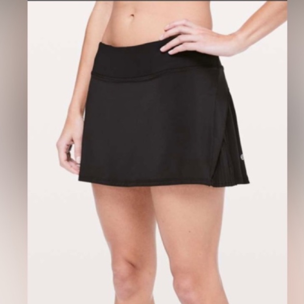Lululemon Play Off the Pleats Skirt Black Size 14
